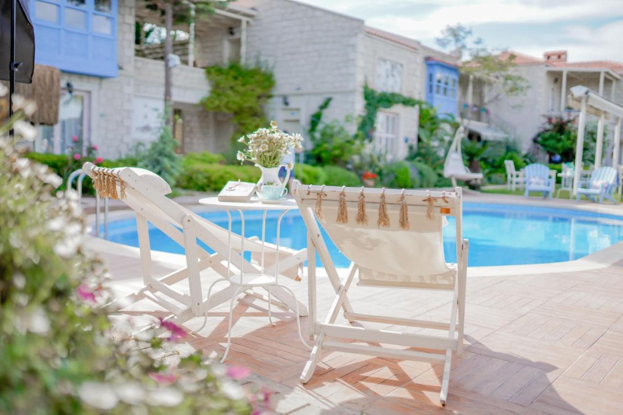 Alacati Marina Palace Exterior foto