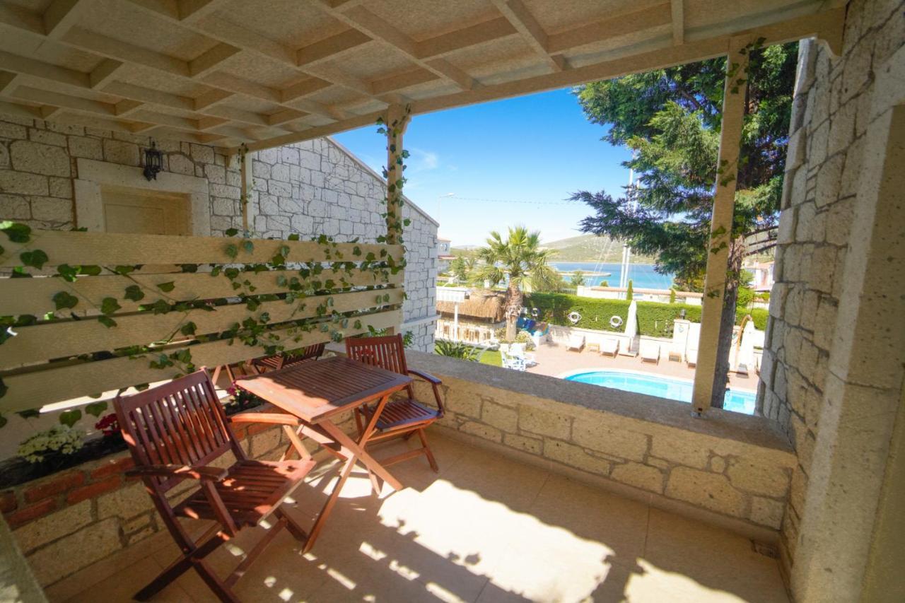 Alacati Marina Palace Exterior foto