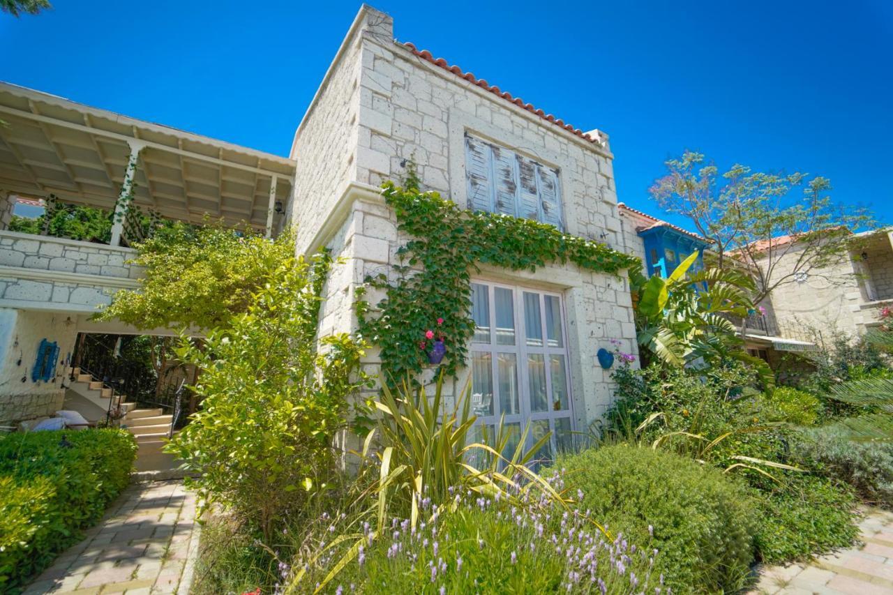 Alacati Marina Palace Exterior foto