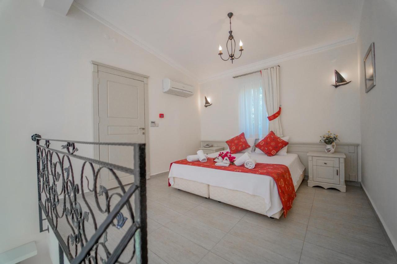 Alacati Marina Palace Exterior foto