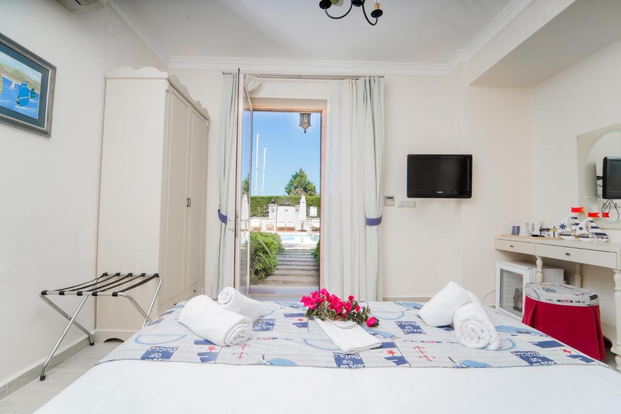 Alacati Marina Palace Exterior foto